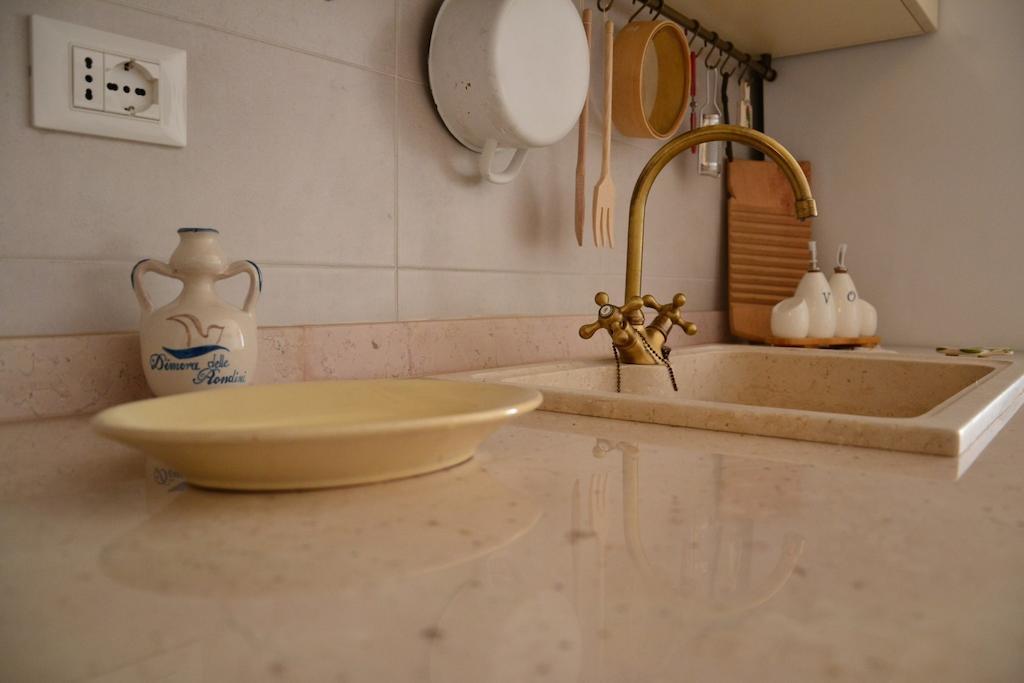 Bed and Breakfast Dimora Delle Rondini Полиньяно-а-Маре Экстерьер фото
